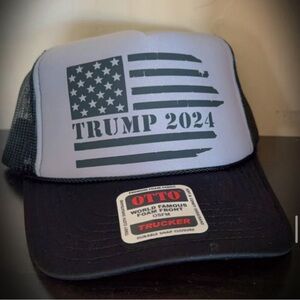 Trump 24 America Flag- grey/black Otto